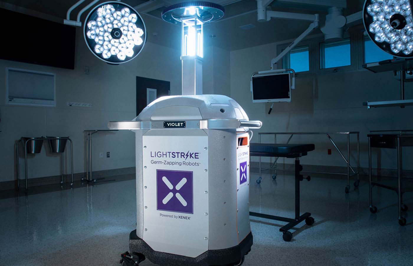 Piñón diccionario Cincuenta The APD Germ-Zapping Robot Now Has a Name | News | Alice Peck Day Memorial  Hospital