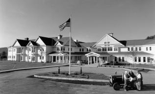 The exterior of the Harvest Hill assisted living facility